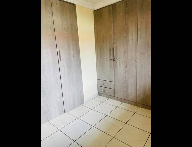 3 BEDROOM PROPERTY TO RENT IN DIE HOEWES